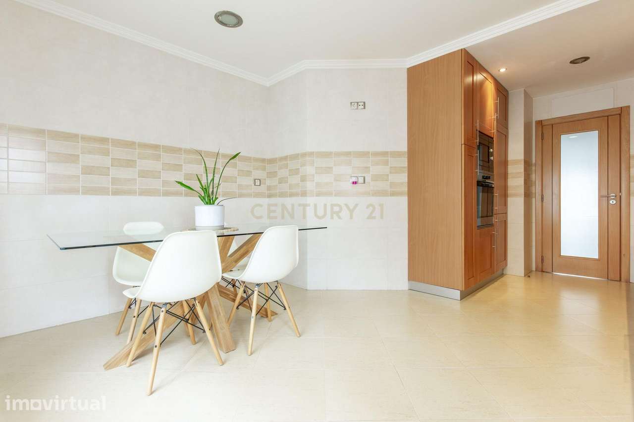 Apartamento T2 +1 em Quinta do Conde - Grande imagem: 5/25