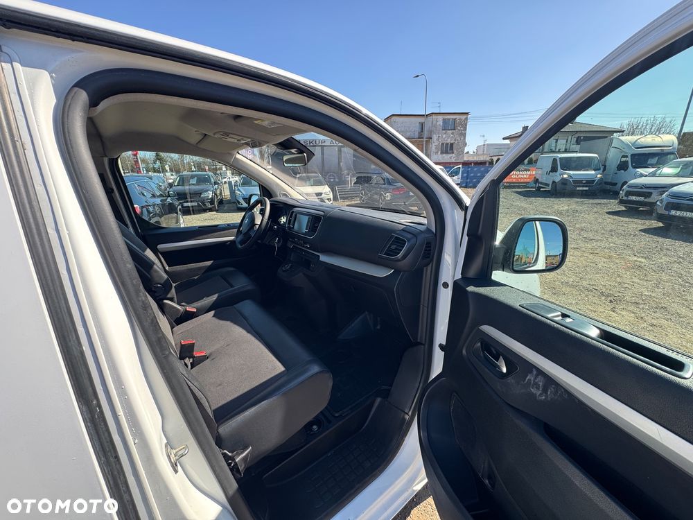 Peugeot Expert Kombi Standard 2,8t EAT8 - 7