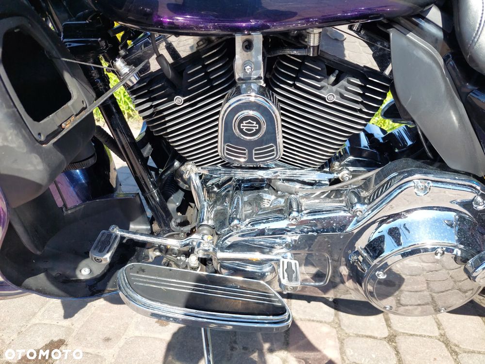 Harley-Davidson FLH Electra Glide - 11