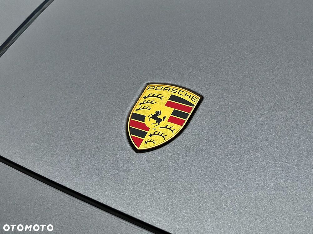 Porsche Cayenne - 32