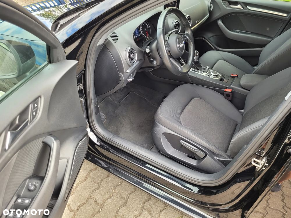 Audi A3 Limousine 35 TFSI cylinder on demand S tronic design - 15