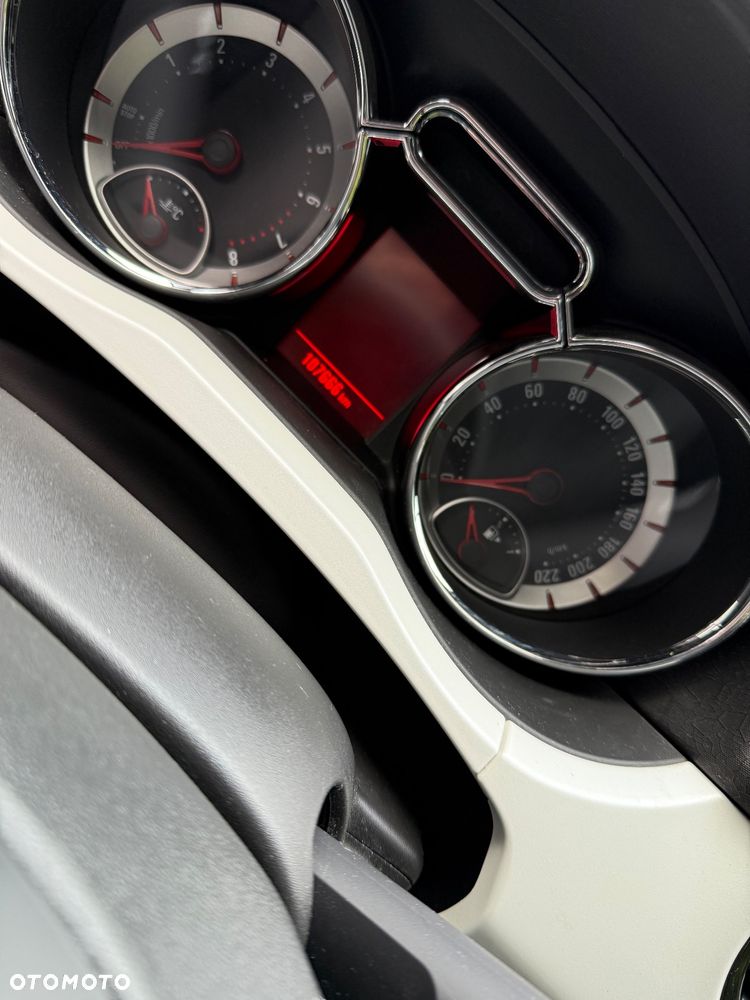 Opel Adam 1.2 White Link - 15