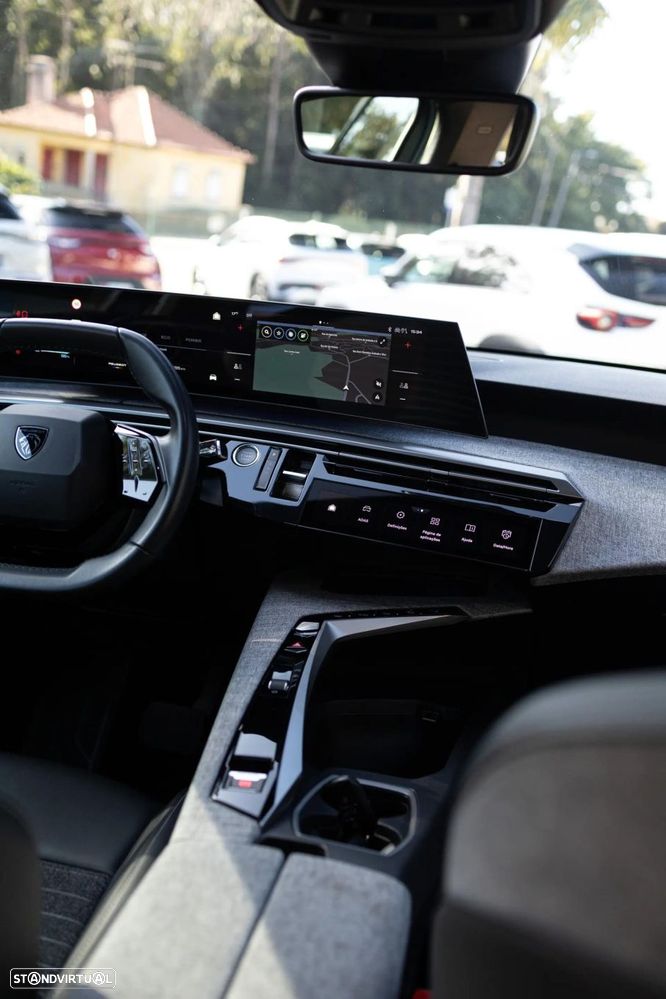 Peugeot E-3008 73 kWh Allure - 37