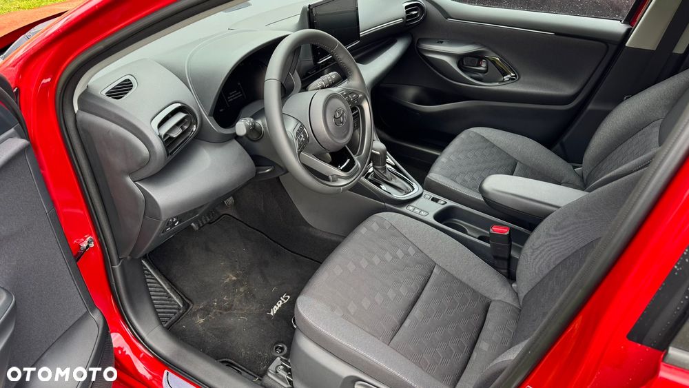 Toyota Yaris - 10
