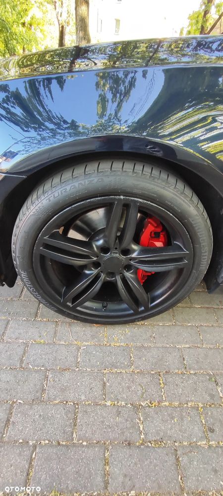 BMW Seria 5 528i Sport-Aut Luxury Line - 32