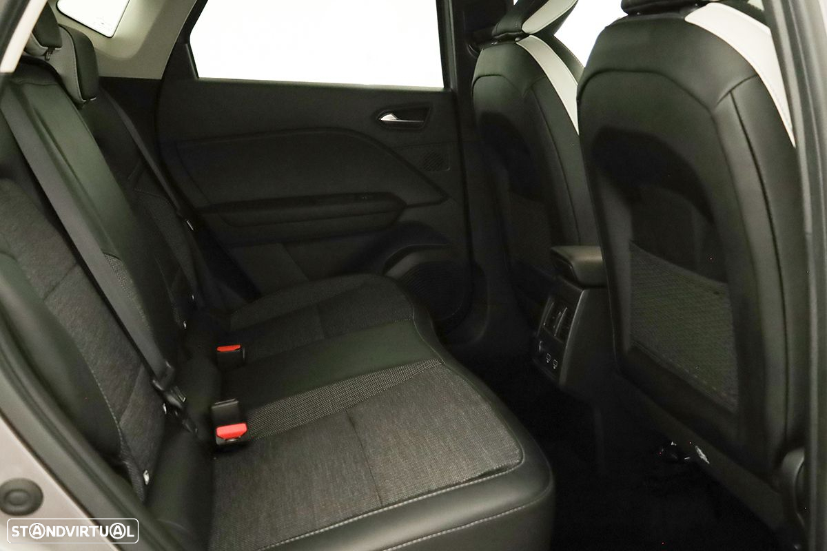 Renault Captur 1.0 TCe Techno Bi-Fuel - 24