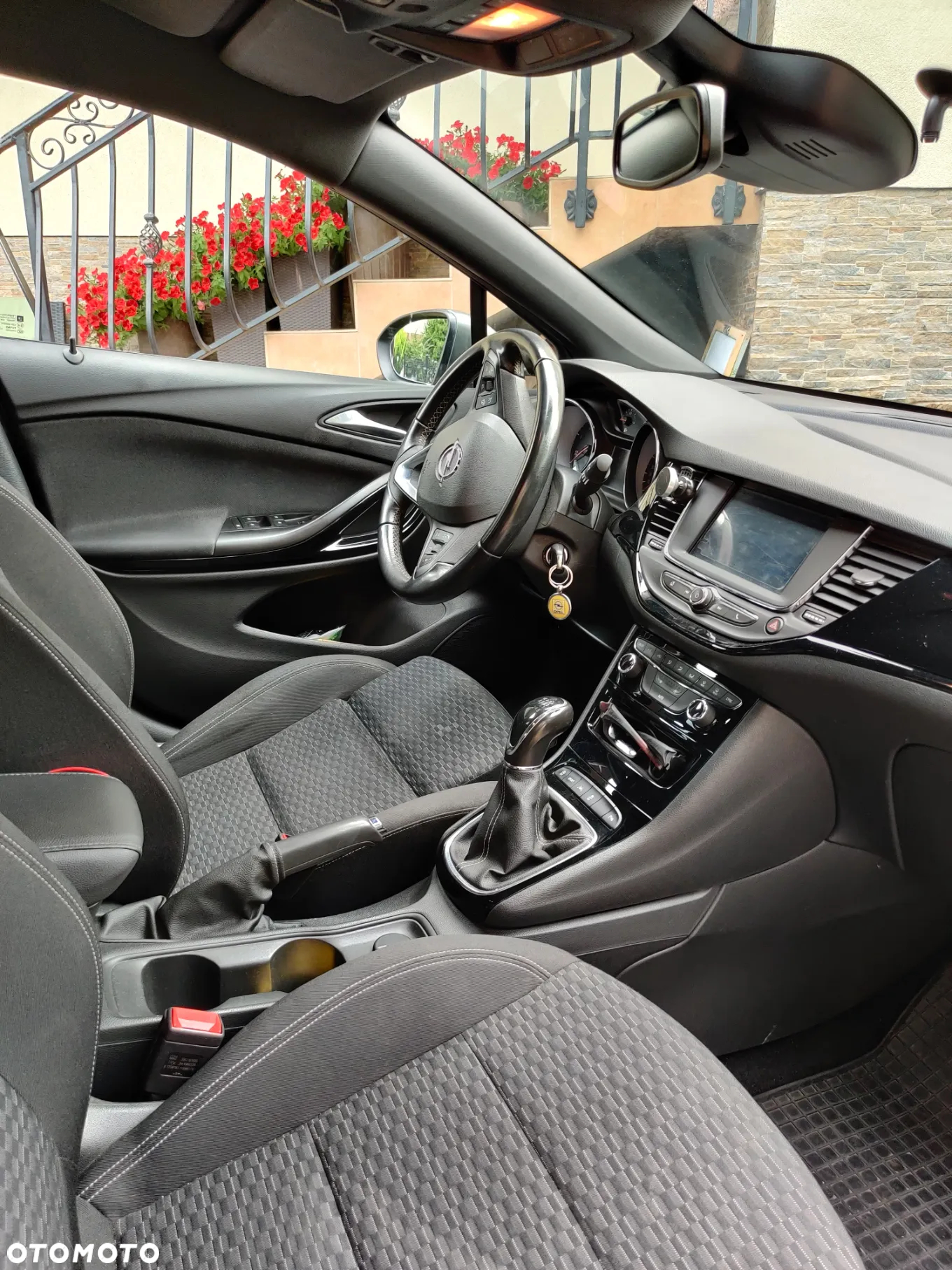 Opel Astra V 1.6 CDTI Dynamic S&S - 4