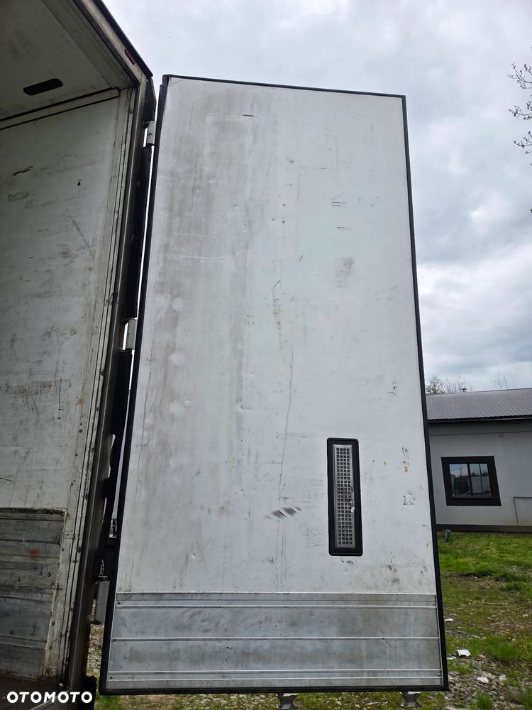 Schmitz Cargobull SKO 24 chłodnia tehrmo king - 9