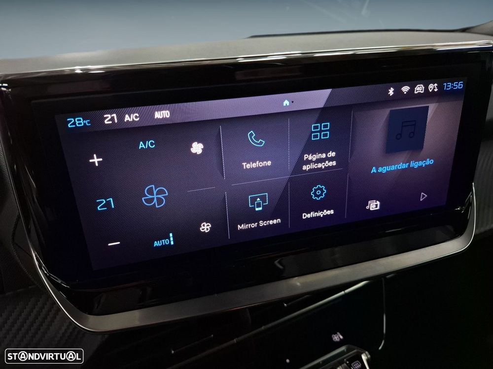 Peugeot 2008 1.2 PureTech Allure - 19