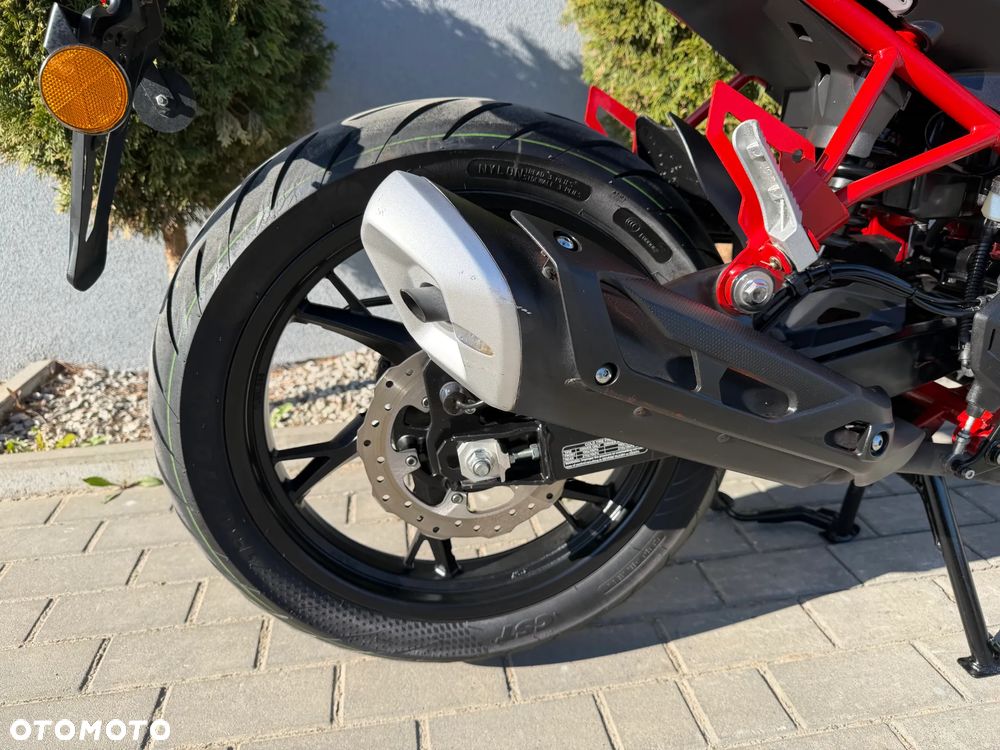 Benelli BN 125 - 16