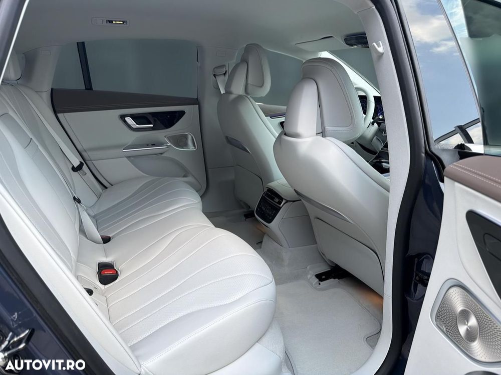 Mercedes-Benz EQE 350 4MATIC - 17