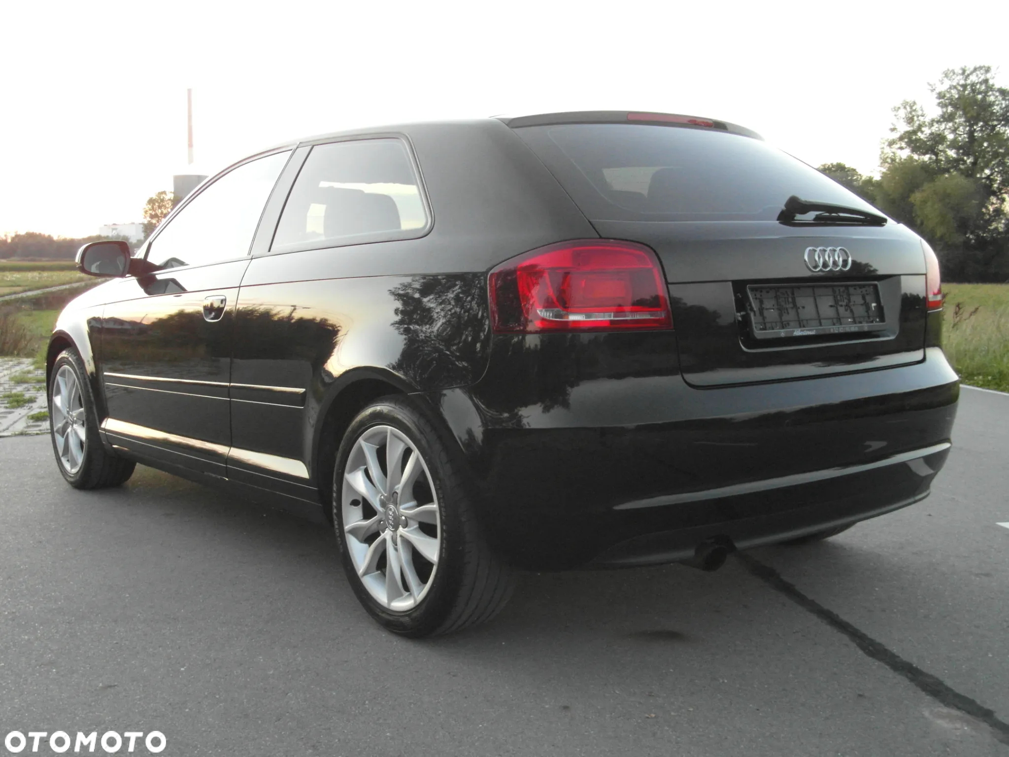 Audi A3 1.2 TFSI S tronic S line Sportpaket - 4