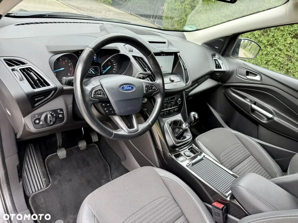 Ford Kuga 1.5 EcoBoost 2x4 Titanium - 15