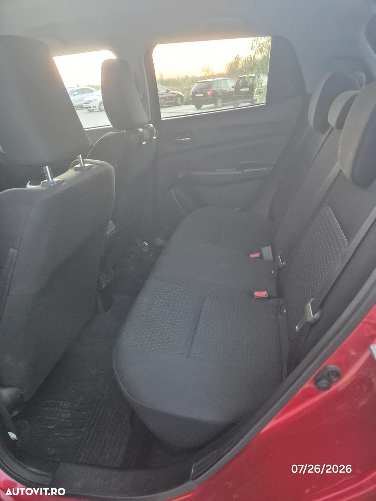 Suzuki Swift - 8