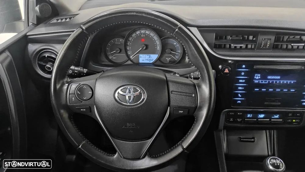 Toyota Auris - 9