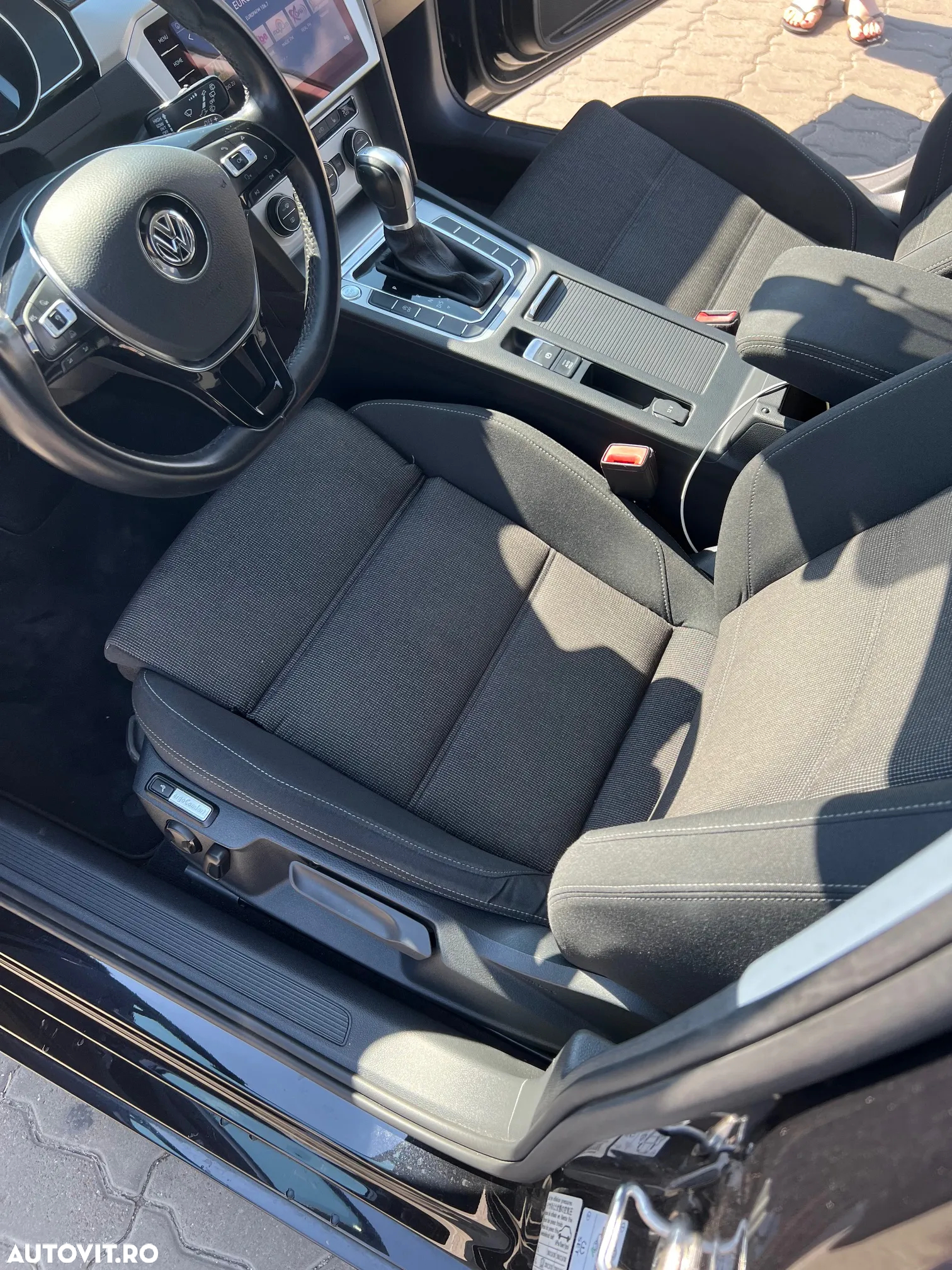 Volkswagen Passat Variant 2.0 TDI DSG Comfortline - 10