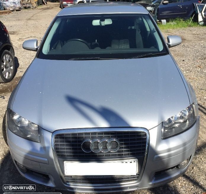 Audi A3 8P 2.0TDI de 2006 disponível para peças - 1