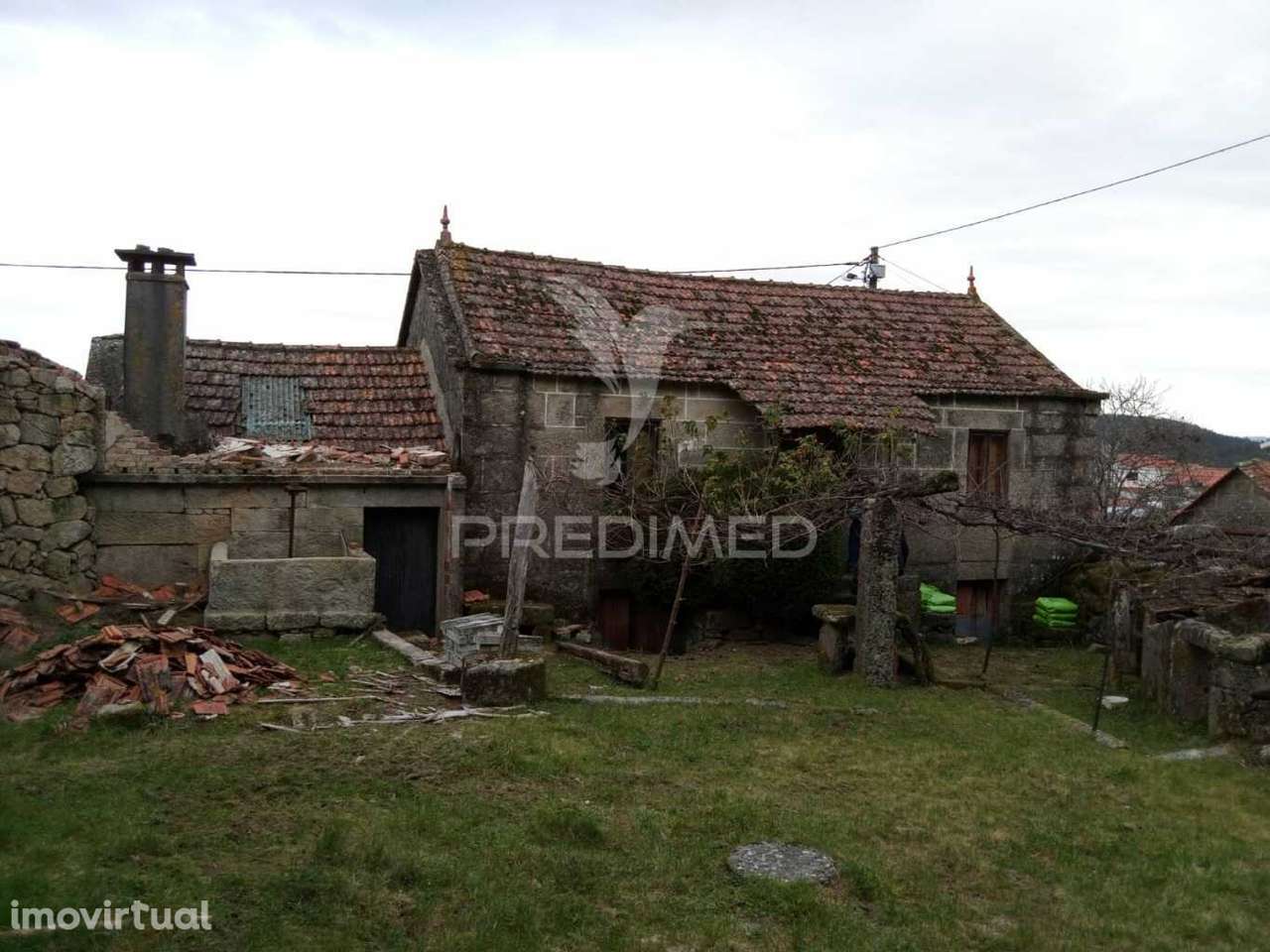 Moradia de pedra para recuperar - Grande imagem: 3/24