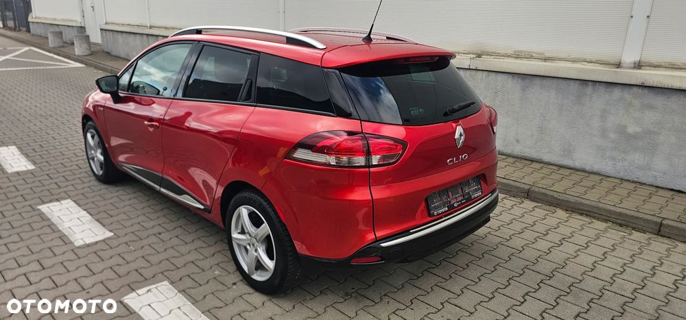 Renault Clio - 6