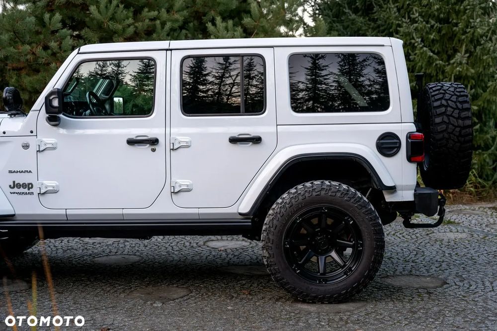 Jeep Wrangler Unlimited GME 2.0 Turbo Sahara - 10