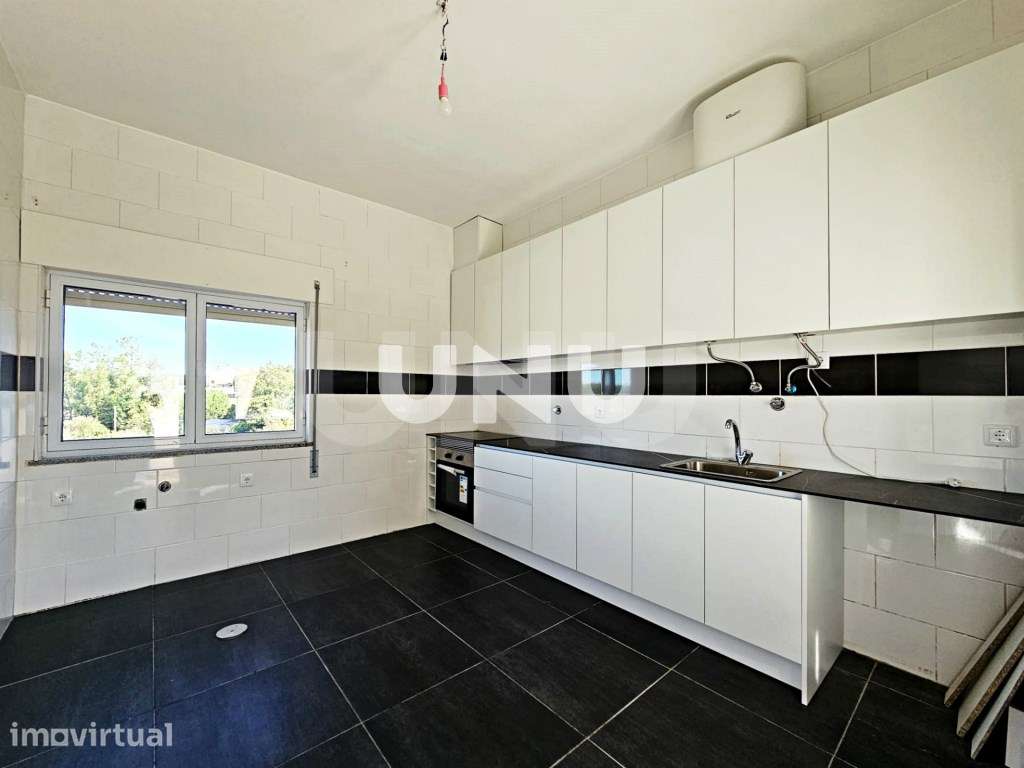 Andar Moradia T3 - Amplo Terreno e Excelentes Acessos - Grande imagem: 4/23