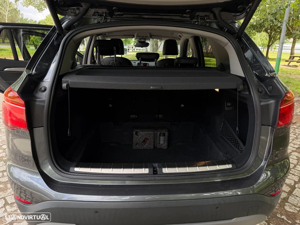 BMW X1 18 d sDrive Auto xLine - 37