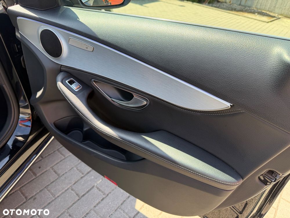 Mercedes-Benz Klasa C 180 7G-TRONIC Avantgarde Edition - 16