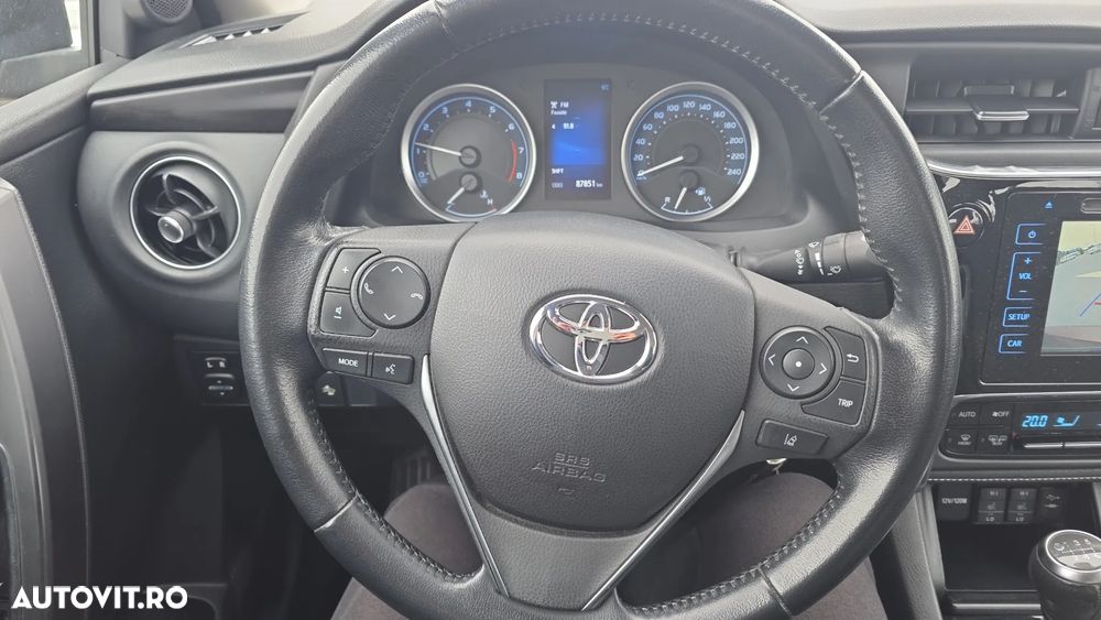 Toyota Corolla - 9