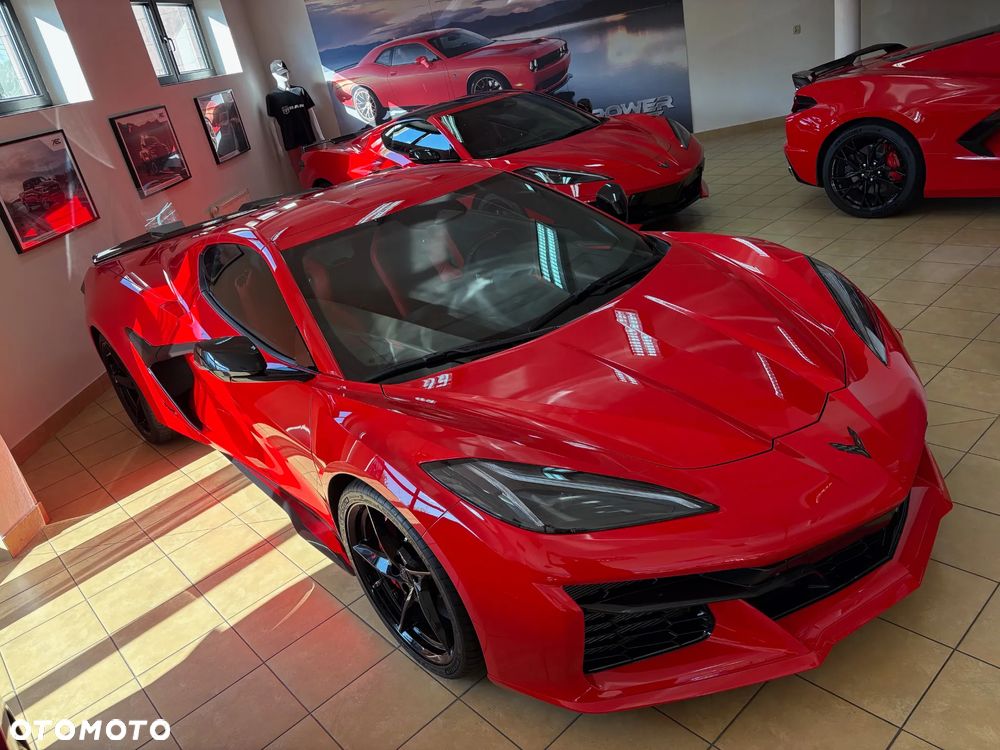 Chevrolet Corvette - 15