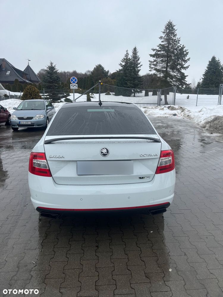 Skoda Octavia 2.0 TSI RS - 4