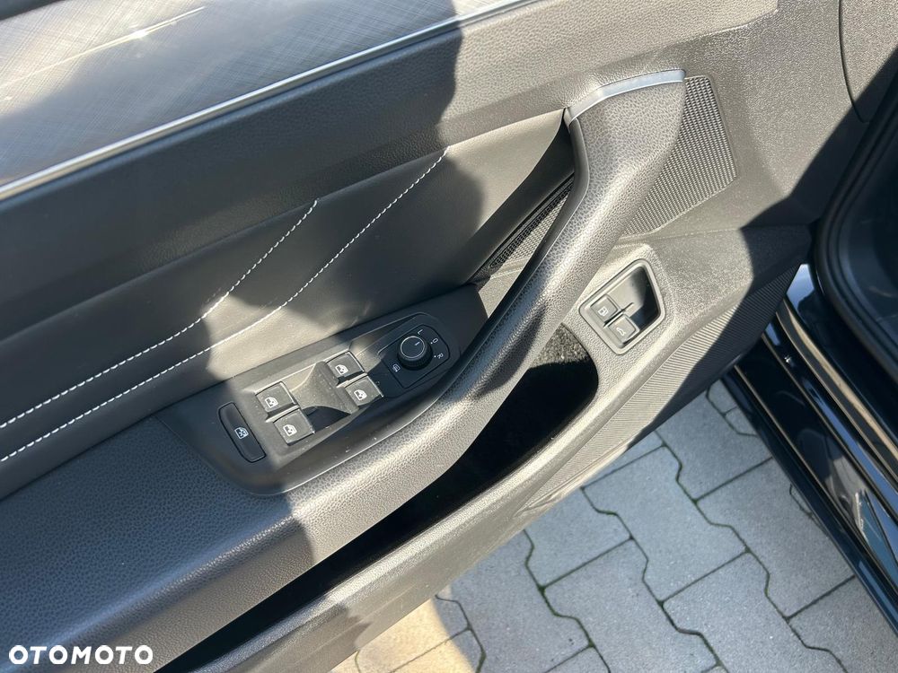 Volkswagen Passat - 38