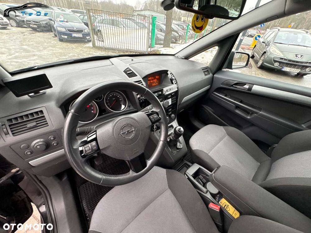 Opel Zafira 1.8 Cosmo - 7
