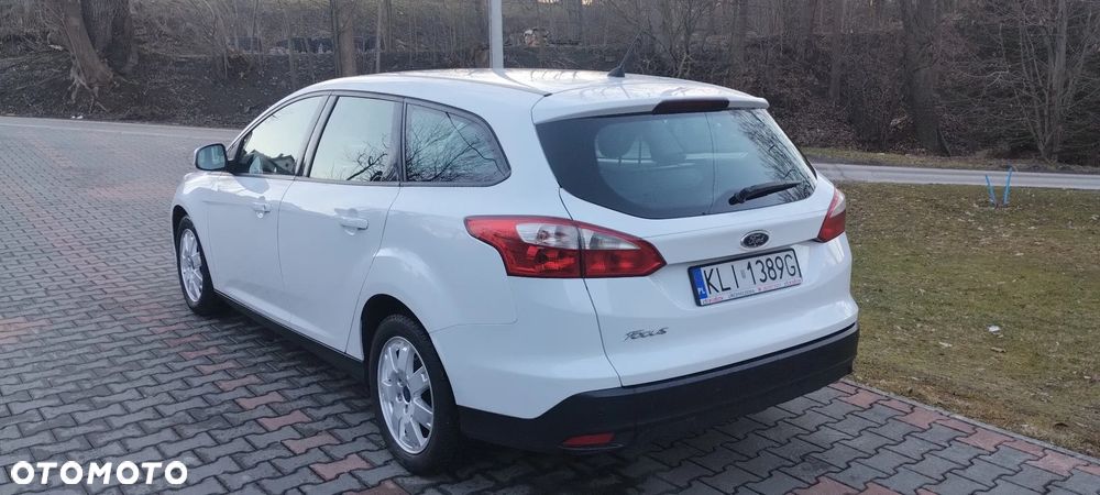 Ford Focus 1.6 TDCi DPF Trend - 4