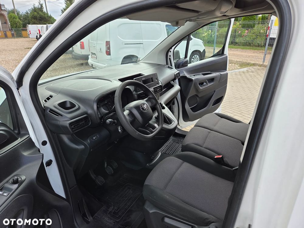 Toyota Proace City - 11