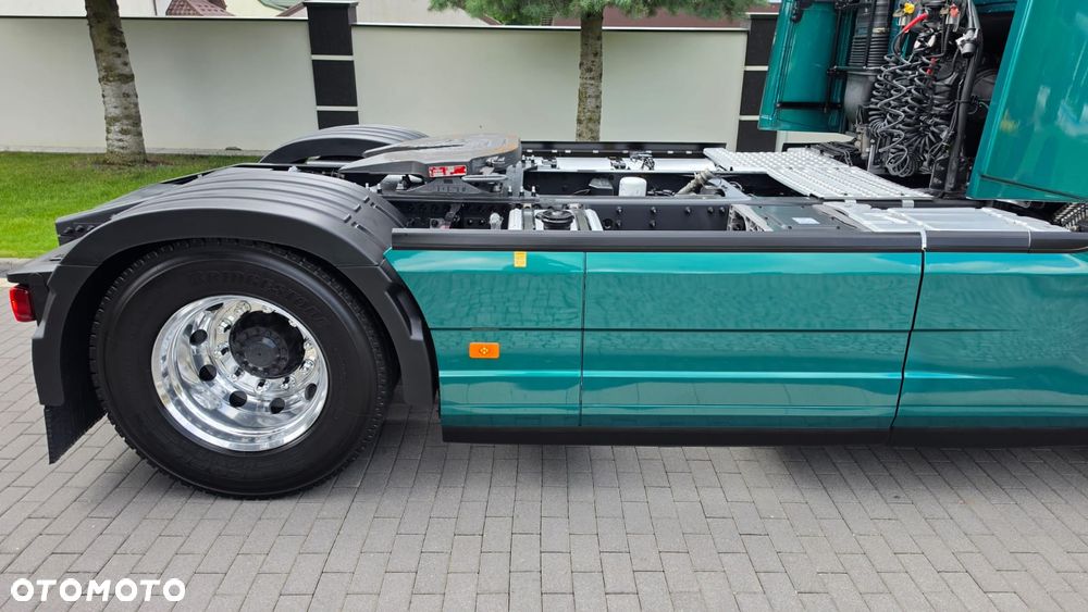 Volvo ///FH500///2023///GLOBETROTTER/// XXL///HYDRAULIKA///FULL LED///VIRTUAL COCPIT///ALUFELGI///KLIMATYZACJA POSTOJOWA///NAWIGACJA///TV///WAGA/// KAMERA///STAN BARDZO DOBRY - 15