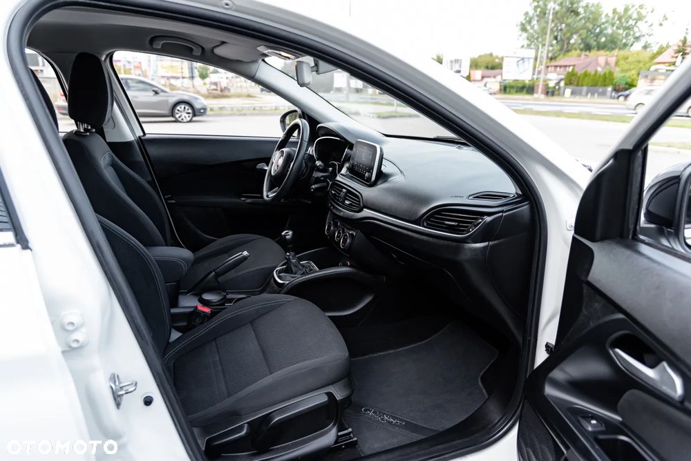 Fiat Tipo 1.4 T-Jet Business Line - 22