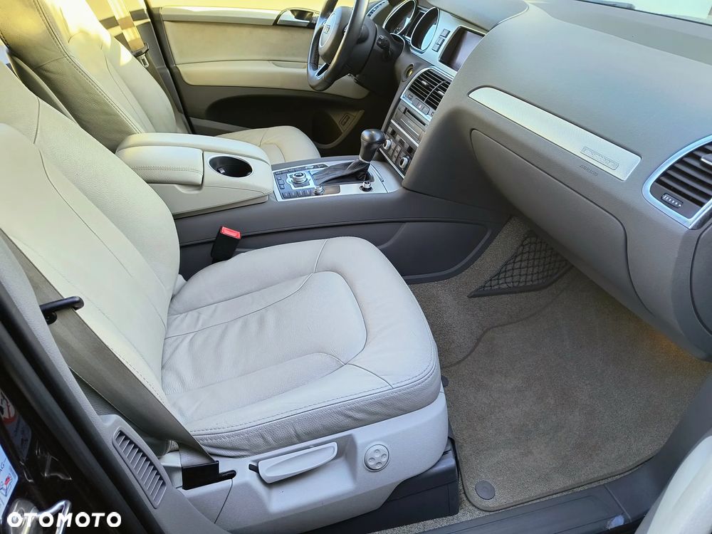 Audi Q7 3.0 TDI DPF Quattro Tiptronic - 38