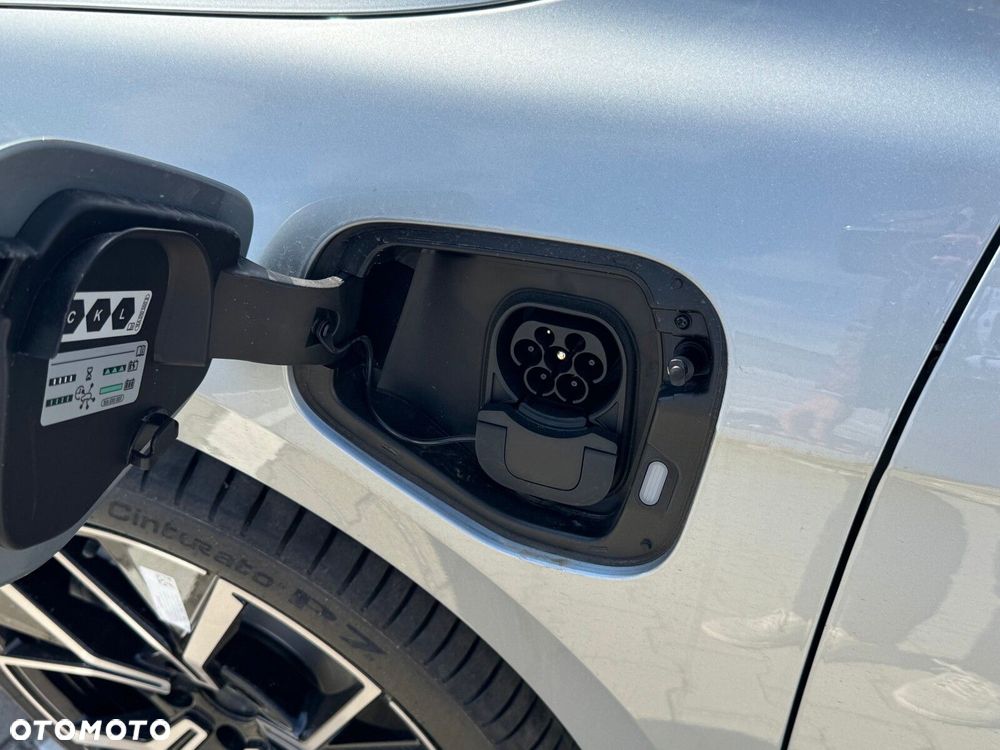 Volkswagen Passat Variant 1.5 TSI eHybrid PHEV 200kW R-Line Plus DSG - 26