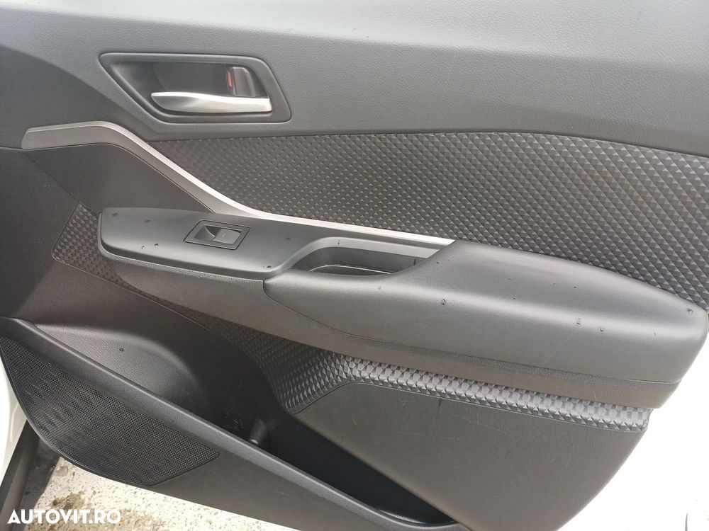 Toyota C-HR 1.8 HSD 122 CP 4x2 CVT C-enter - 24