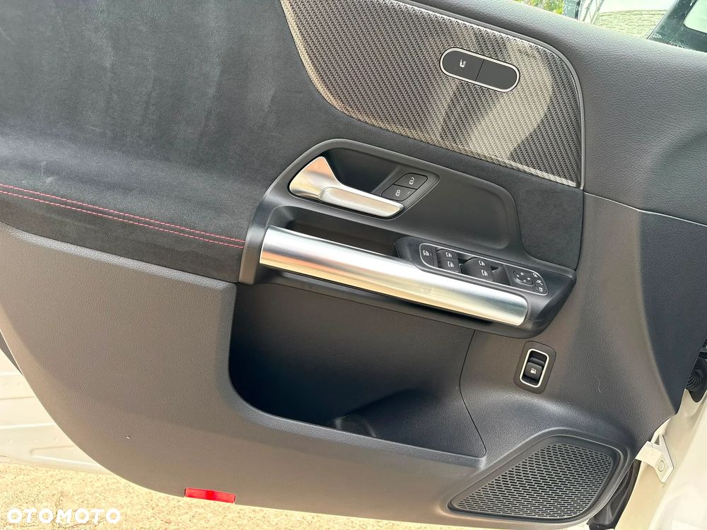 Mercedes-Benz Klasa B 250 e 8G-DCT AMG Line - 19