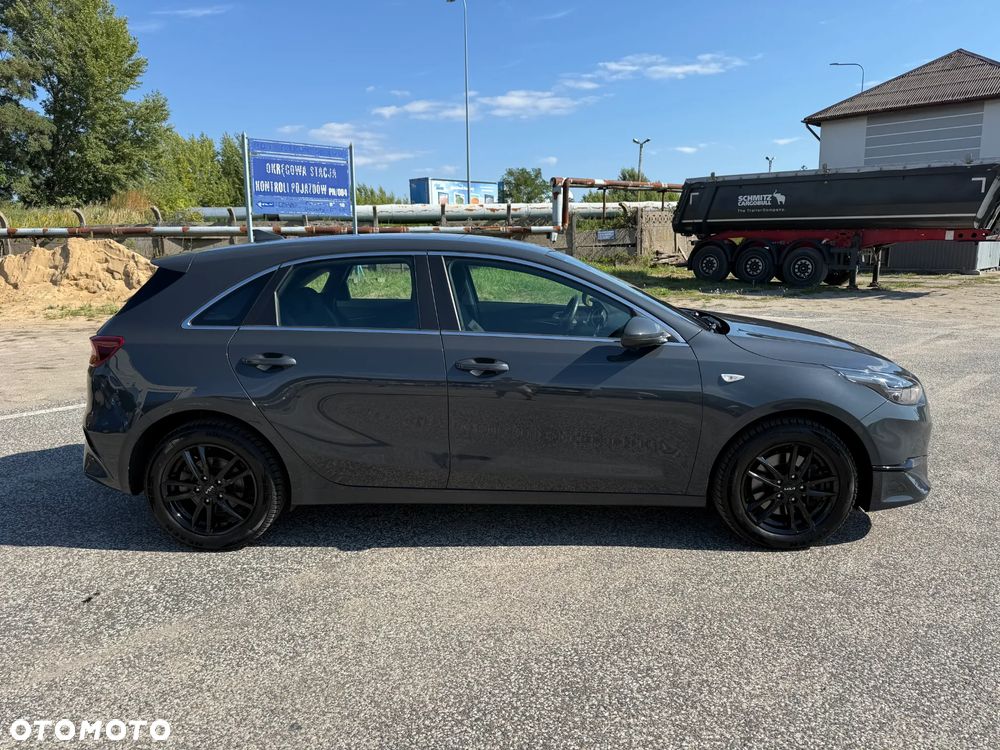 Kia Ceed 1.5 T-GDI L Business Line - 11