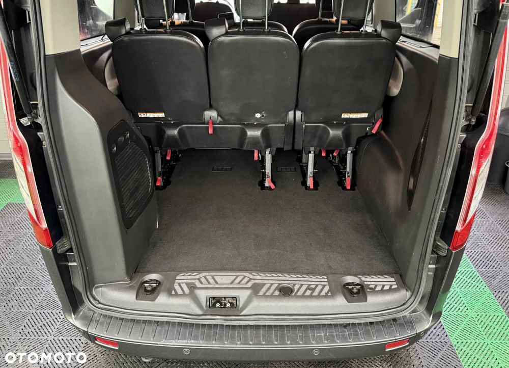 Ford Tourneo Custom 310 L2H1 VA Titanium - 39