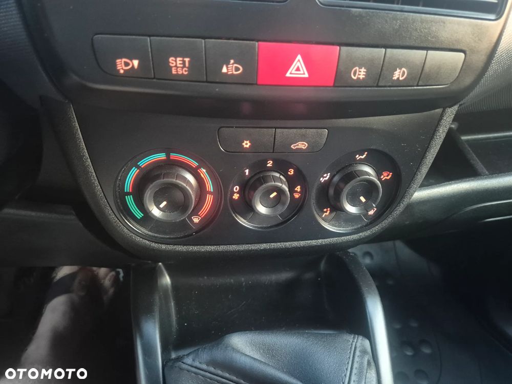 Fiat DOBLO - 11