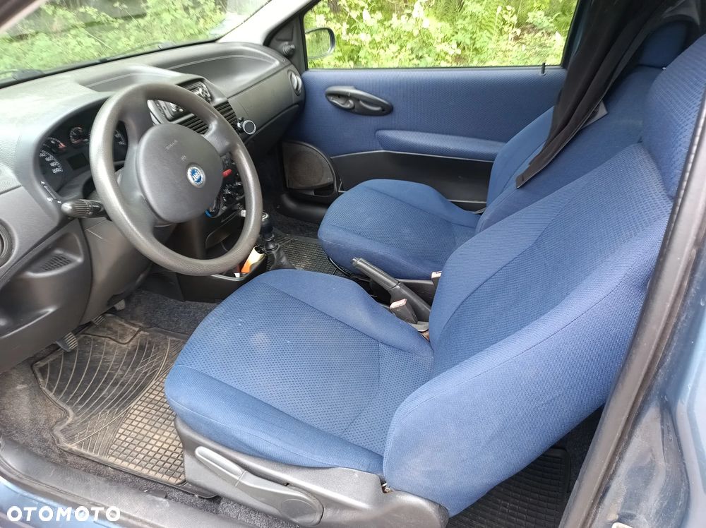 Fiat Punto 1.2 8V Active - 5