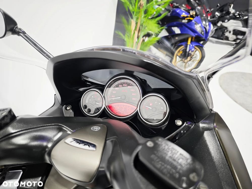 Yamaha Tmax - 6