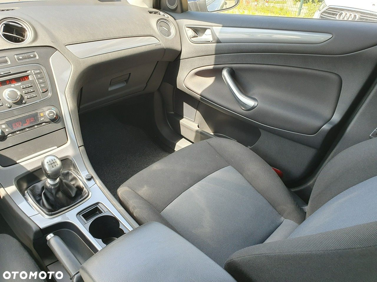 Ford Mondeo 2.0 TDCi Silver X - 11