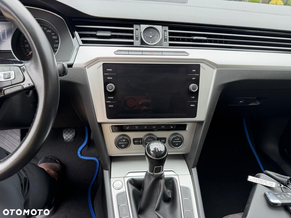 Volkswagen Passat 1.4 TSI ACT (BlueMotion Technology) Comfortline - 25
