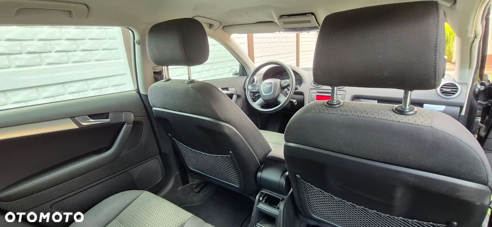 Audi A3 Sportback 2.0 TDI Ambiente - 5