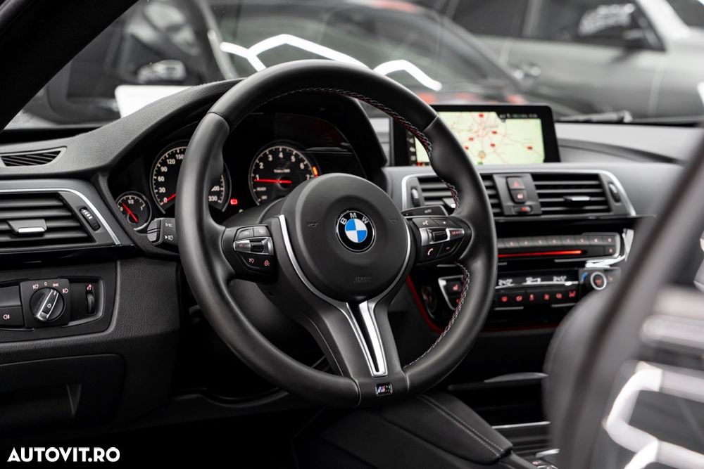 BMW M4 Coupe - 30