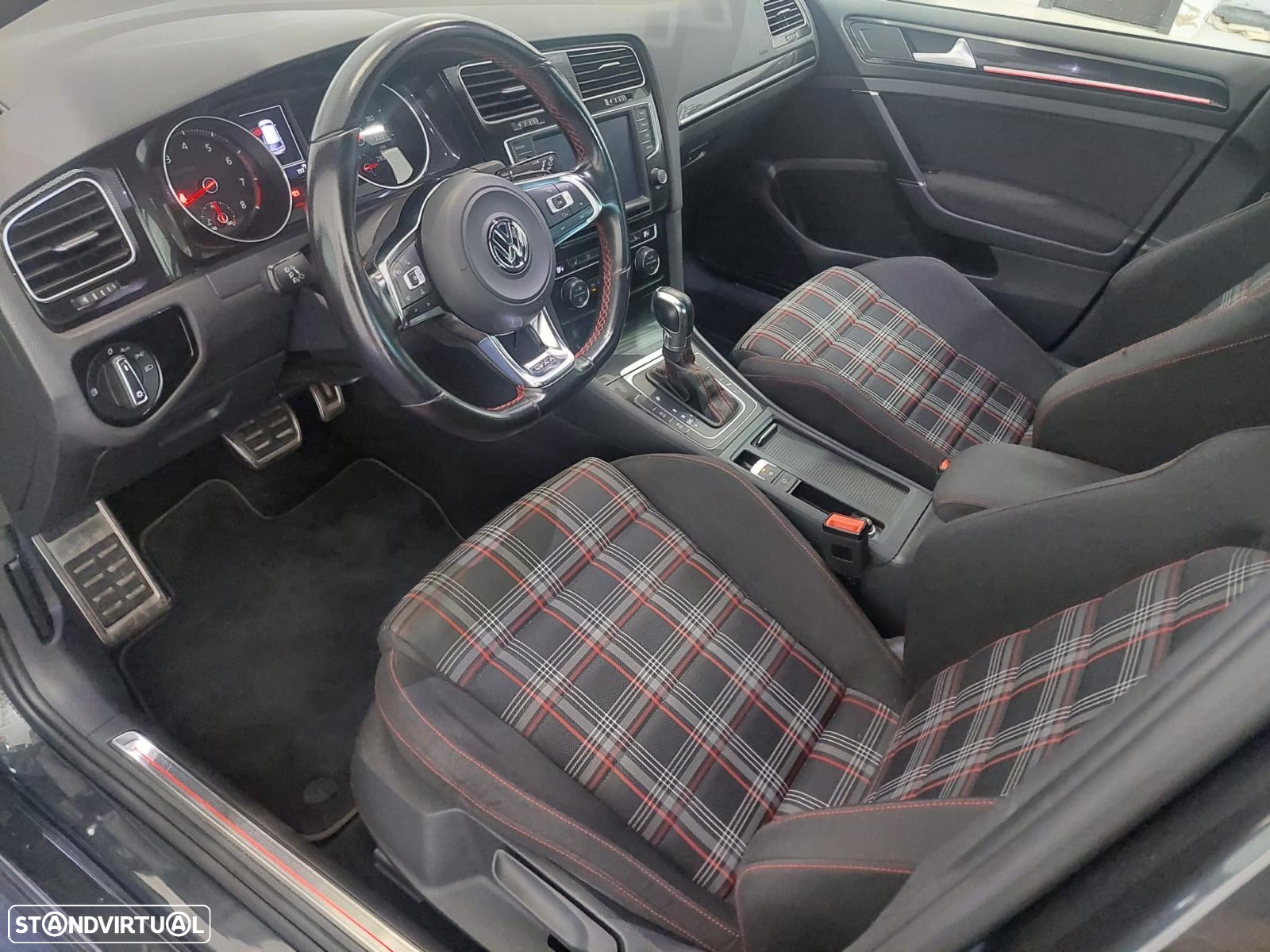 VW Golf 2.0 TSi GTi DSG - 20